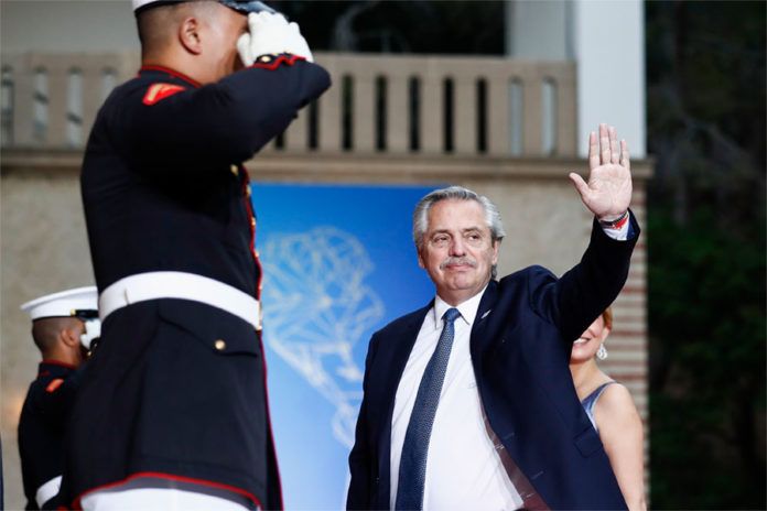 La-política-y-la-ventriloquía