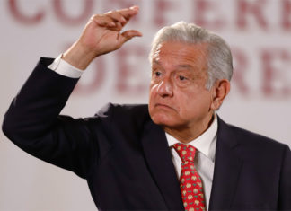 México dice que está en la Cumbre de las Américas «bajo protesta»