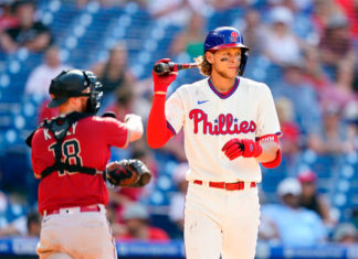 Phillies end 9-game win streak, skipper Thomson’s 1st loss