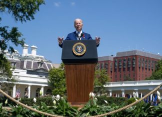 Biden tiene muy bajo nivel de apoyo entre votantes demócratas, según sondeo
