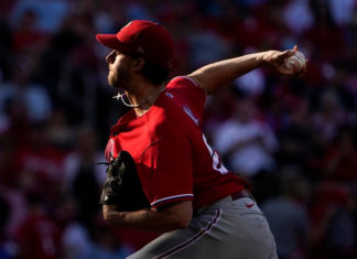 Filis sin 4 peloteros ante Toronto por no estar vacunados