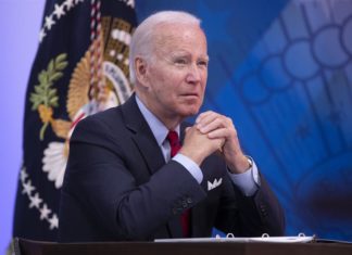 Gobierno Biden abre el camino a la residencia permanente a amparados por TPS