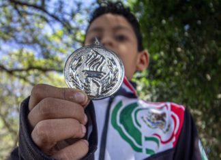 Mexicano hace historia en el mundial escolar de ajedrez