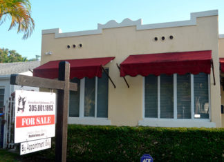 Precios de casas continúan al alza pese a señales de desaceleración