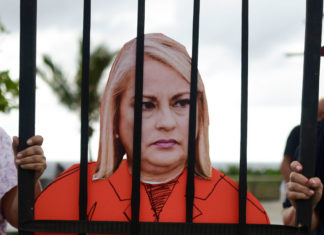 Arrestan a exgobernadora de Puerto Rico acusada de sobornos