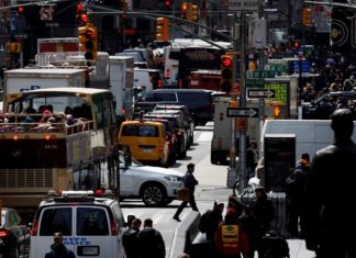 Contaminación industrial y vehicular afecta más a barrios de minorías