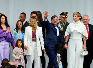 Gustavo Petro toma posesión como presidente de Colombia