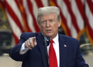 Inteligencia de EEUU evaluará si Trump puso en peligro al país, según medios