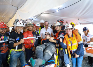 Los mineros rescatados en República Dominicana están «en perfectas condiciones»