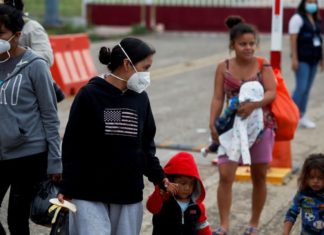 Presentan el nuevo «manual de defensa contra la deportación» en EE.UU.