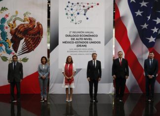 México y EEUU aparcan diferencias para integrarse en chips y autos eléctricos