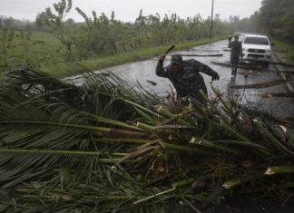 Unos 13.000 desplazados y 2.600 casas dañadas en República Dominicana por el huracán