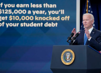 EE.UU. lanza portal para condonación de deuda estudiantil