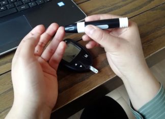 Monitoreo de glucosa es vital para preservar calidad de vida de los pacientes