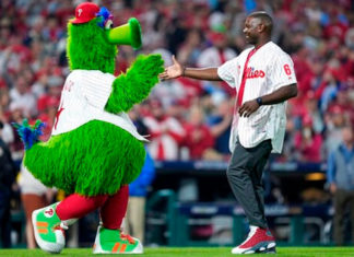 World Series: 1-all, Phils, Phanatic see Astros on Halloween