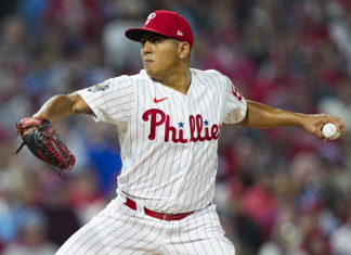 Filis empatan récord con 5 jonrones y aplastan 7-0 a Astros