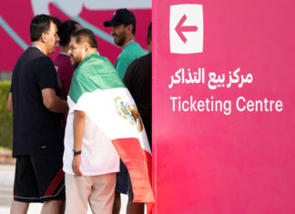 Cientos de hinchas sufren problemas con boletos por 2do día