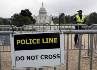 El fantasma del asalto al Capitolio acecha de nuevo las elecciones en EEUU