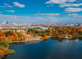 Ya llegó el autobús de migrantes a Filadelfia y una menor fue atendida