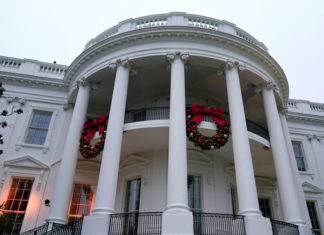 “Nosotros el Pueblo”: tema de Casa Blanca para las fiestas