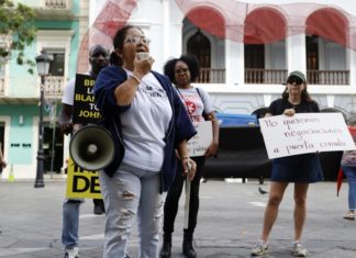 Puerto Rico se levanta contra la privatización de sus playas