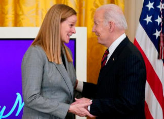 Congreso de EEUU aprueba ley de paga equitativa en fútbol