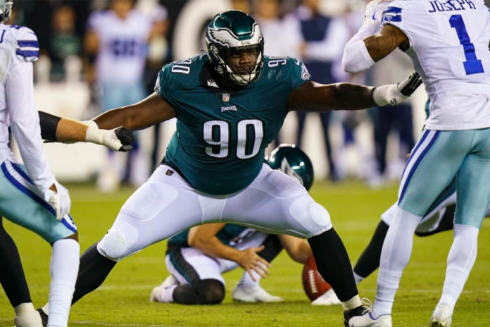 Eagles-rookie-Jordan-Davis-learns-from-room-of-veterans