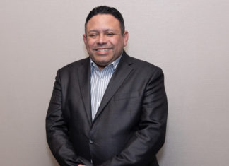 La participación de votantes latinos cayó drásticamente