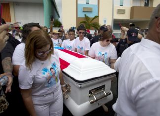Lalo Rodríguez es despedido en Puerto Rico a son de música y aplausos