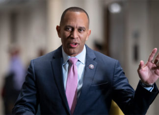 Primer negro como líder en la Cámara Baja