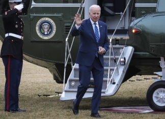 Biden visita por primera vez la frontera en medio de críticas a su gestión