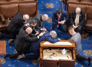 Congreso estadounidense afronta cuarto día de caos sin visos de resolverse