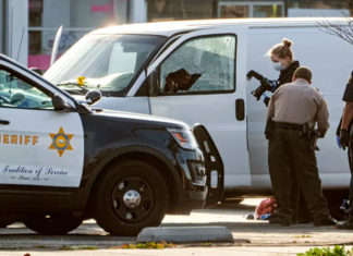 California: investigan los motivos de tiroteo con 10 muertos