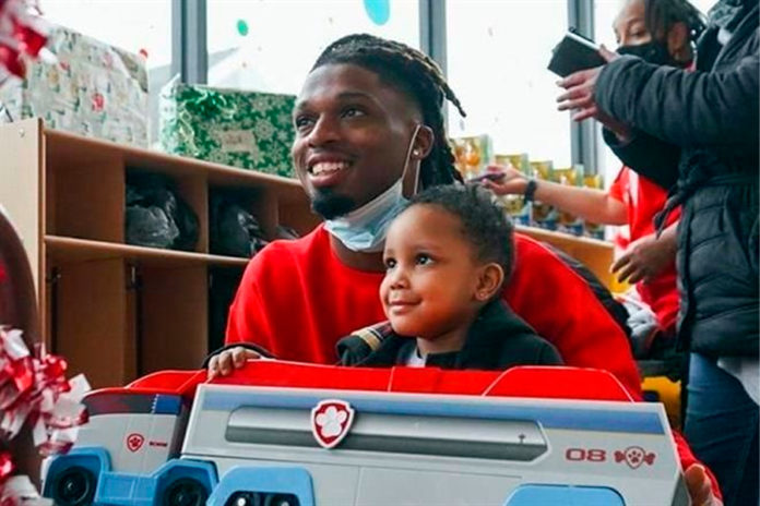 Donan-millones-a-la-colecta-de-juguetes-de-Hamlin