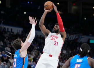 Embiid tiene un triple-doble y 76ers superan al Thunder