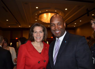 Más latinas asumieron en la Cámara Baja