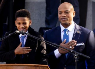 Moore juramenta como el primer gobernador negro de Maryland