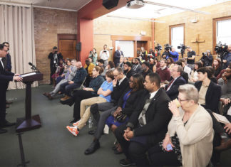 Shapiro bloquea la pena de muerte y pide su derogación