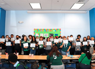 Estudiantes que alcanzan las estrellas aterrizan en cuadro de honor