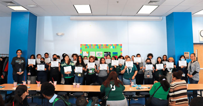 Group_of_Honor_Roll_Students-portada