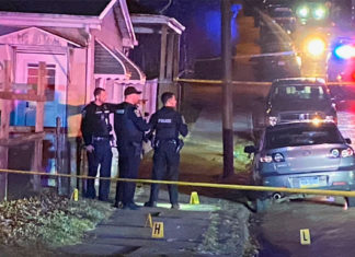 Pennsylvania officer, suspect wounded in exchange of gunfire