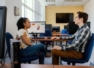 Construyendo habilidades digitales para tu futuro