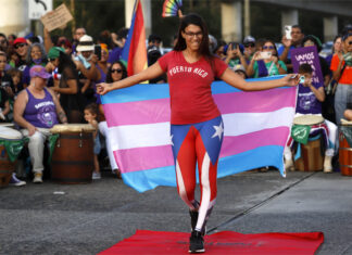 Cientos de mujeres reclaman en San Juan salarios dignos y paridad de género