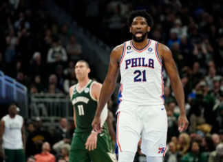 Los 76ers dan un golpe en la mesa en Milwaukee