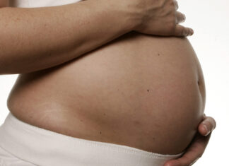 Cada vez mueren más mujeres en EE. UU. por problemas en el embarazo y el parto