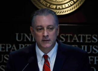 Condenan a 30 meses de cárcel a funcionario de Puerto Rico por corrupción