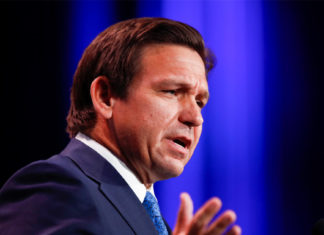 Dos nuevos proyectos de ley de Florida «restringen severamente» a inmigrantes