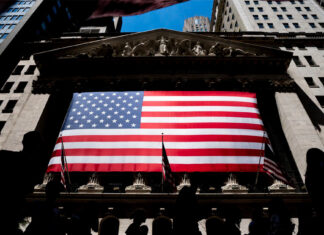 EE. UU.: Quiebra de bancos causa profunda caída en Wall Street