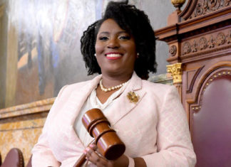 Joanna McClinton primera presidenta de la Cámara de Representantes de Pensilvania