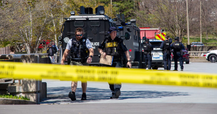 Menos-de-una-decena-de-tiroteos-en-EEUU-ha-tenido-como-agresora-a-una-mujer
